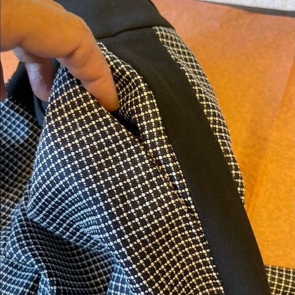 ANN TAYLOR Colorblock Black and White Trousers Pants.Size 0 - Picture 5 of 10